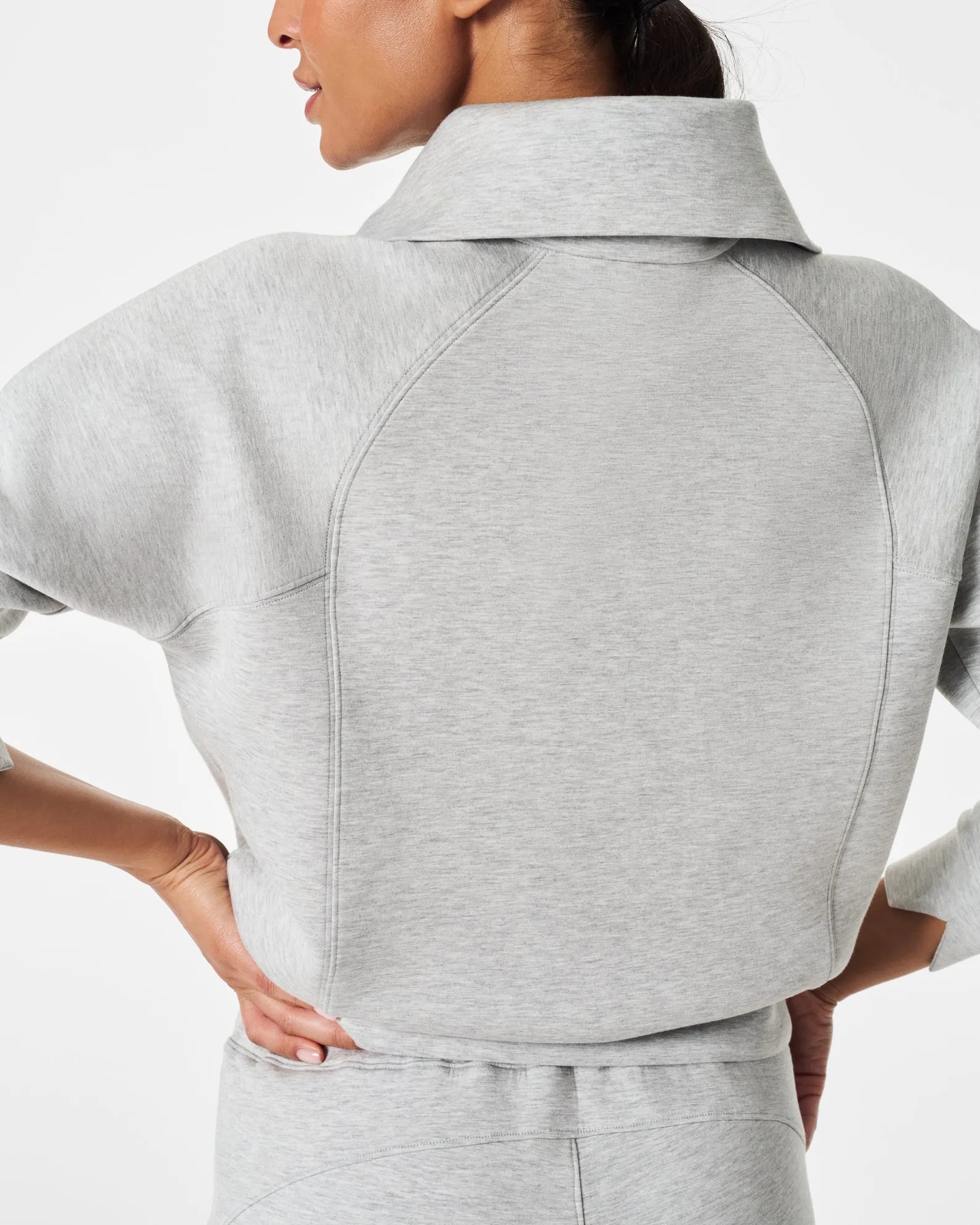 AIRESSENTIALS HALF ZIP