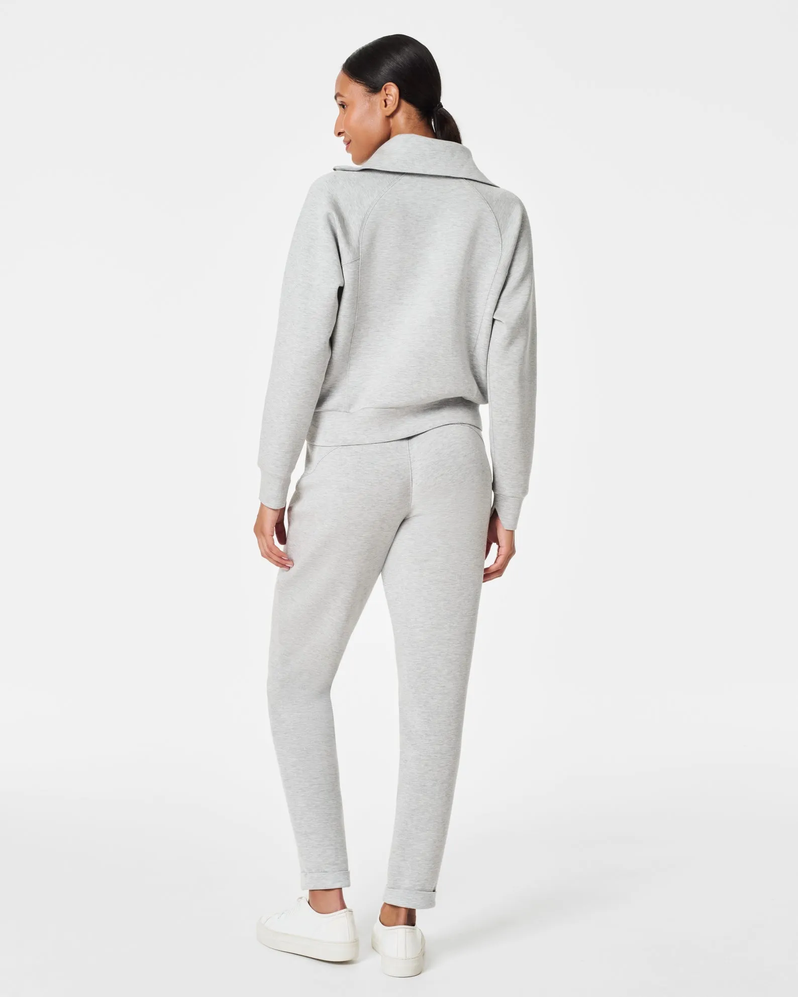 AIRESSENTIALS HALF ZIP