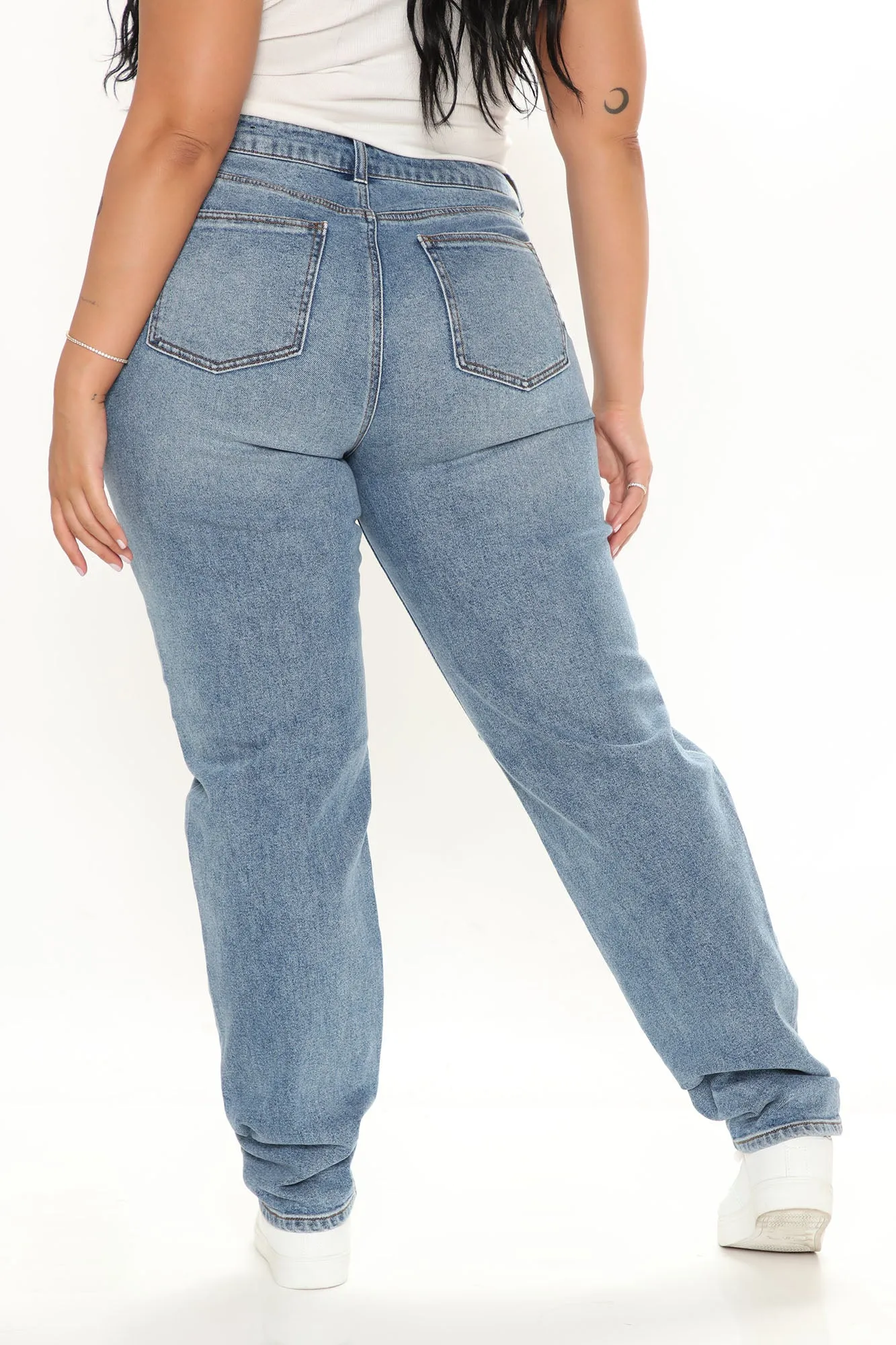 Beat You To It Straight Leg Jeans - Medium Blue Wash