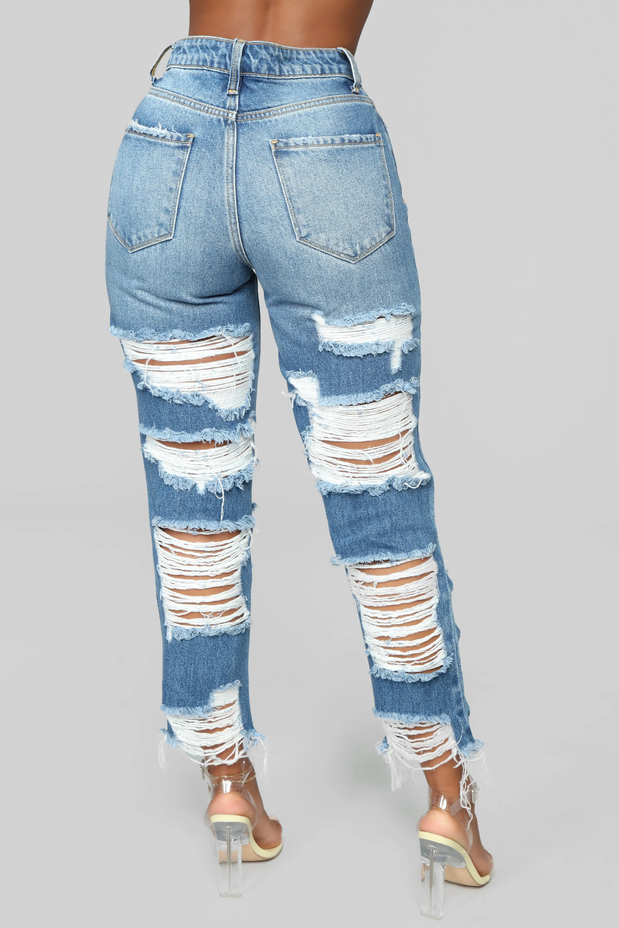 Bennie Boyfriend Jeans - Medium Blue Wash