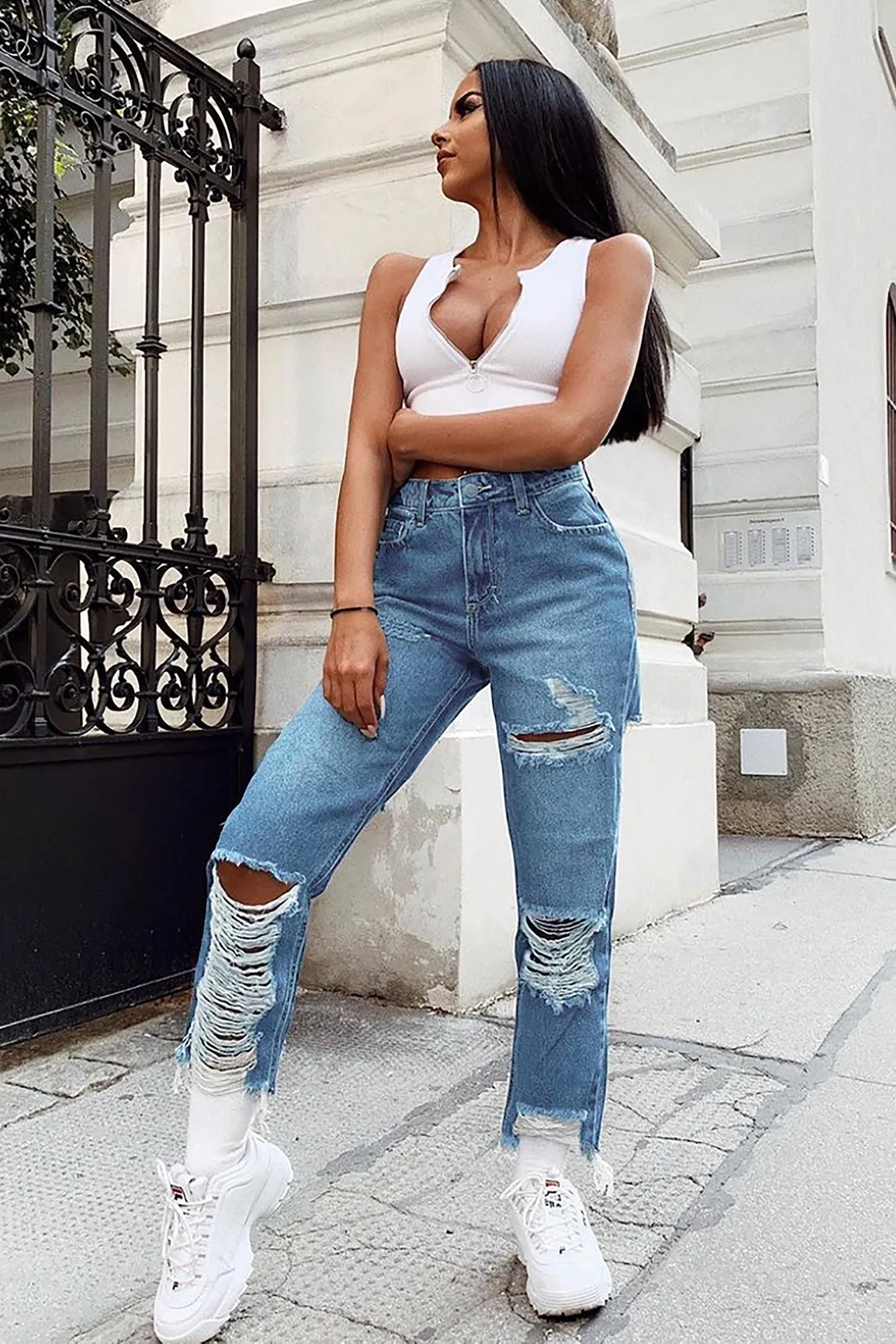 Bennie Boyfriend Jeans - Medium Blue Wash